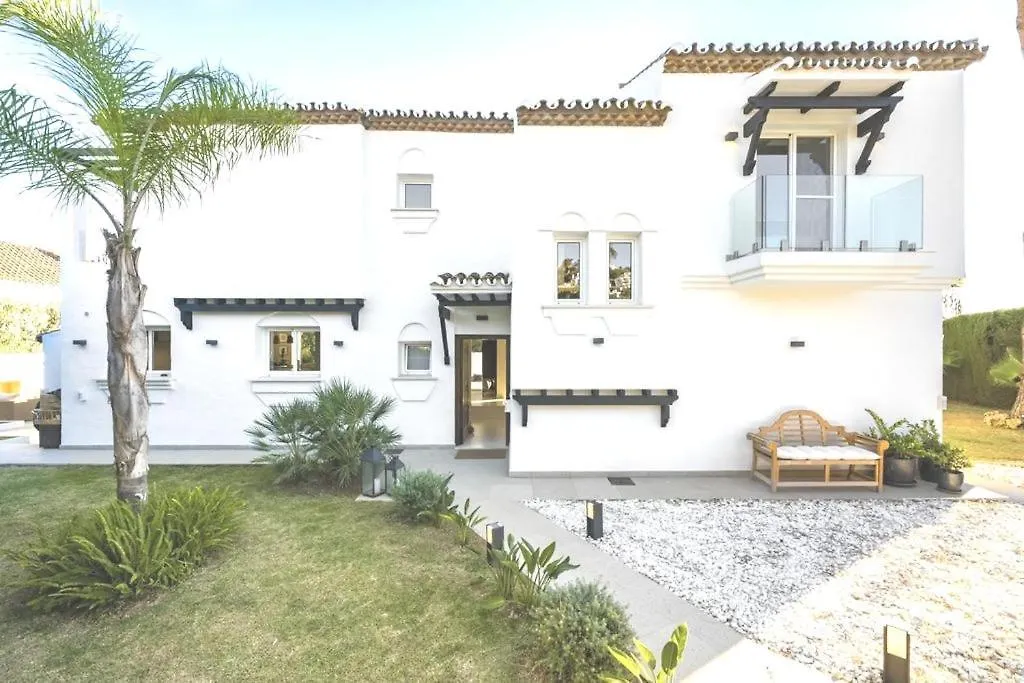 Charming Spanish Villa5 With Large Pool Marbella Holiday home